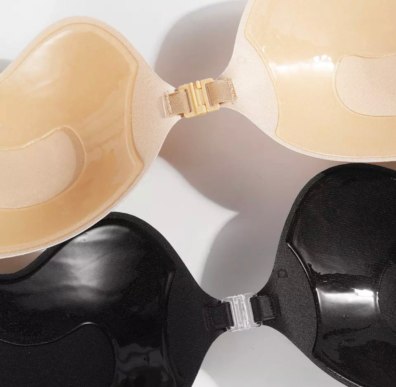 Adhesive push-up Bra